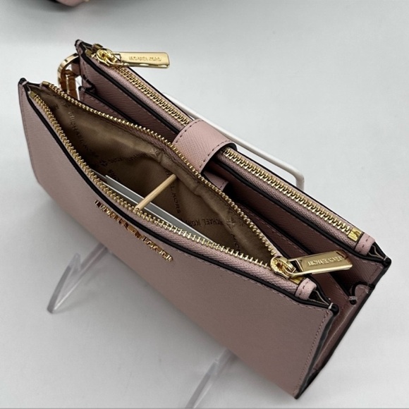 Michael Kors Medium Jaycee Zip Packet Backpack & Double Zip Wallet Wristlet - Picture 15 of 16